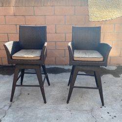 Dos Sillas
