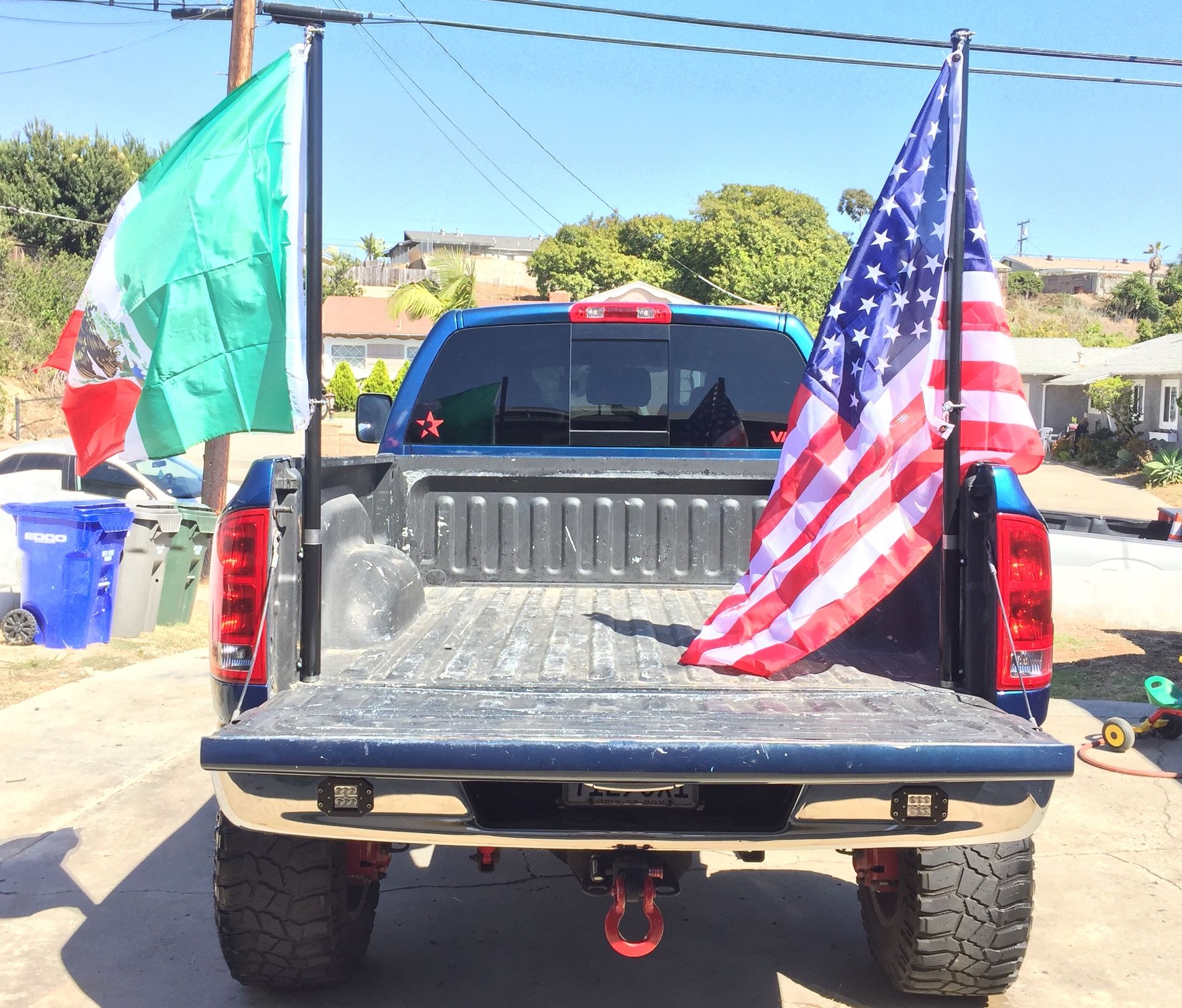 * FLAG POLE MOUNTS FOR TRUCKS *