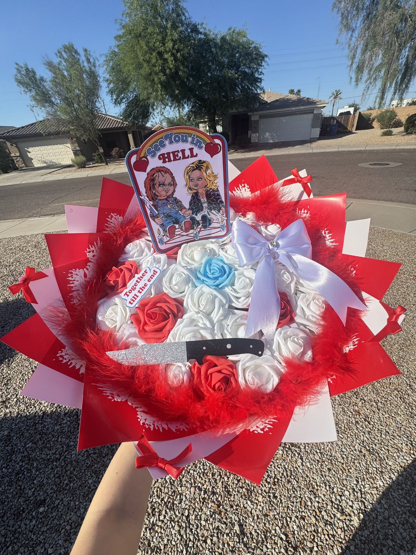 Chucky spooky bouquet artificial roses ramo rosas halloween gifts for her 