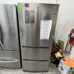 NEW - LG 30” STAINLESS STEEL REFRIGERATOR