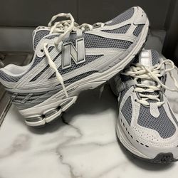 New New Balance $75 Used 1 Time Size 9 Men