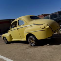 1947 Ford Deluxe Coupe