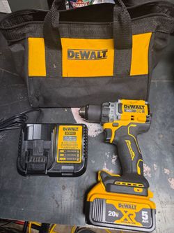 Dewalt Drill DCD800 set