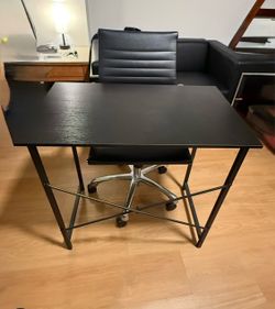Labtop desk