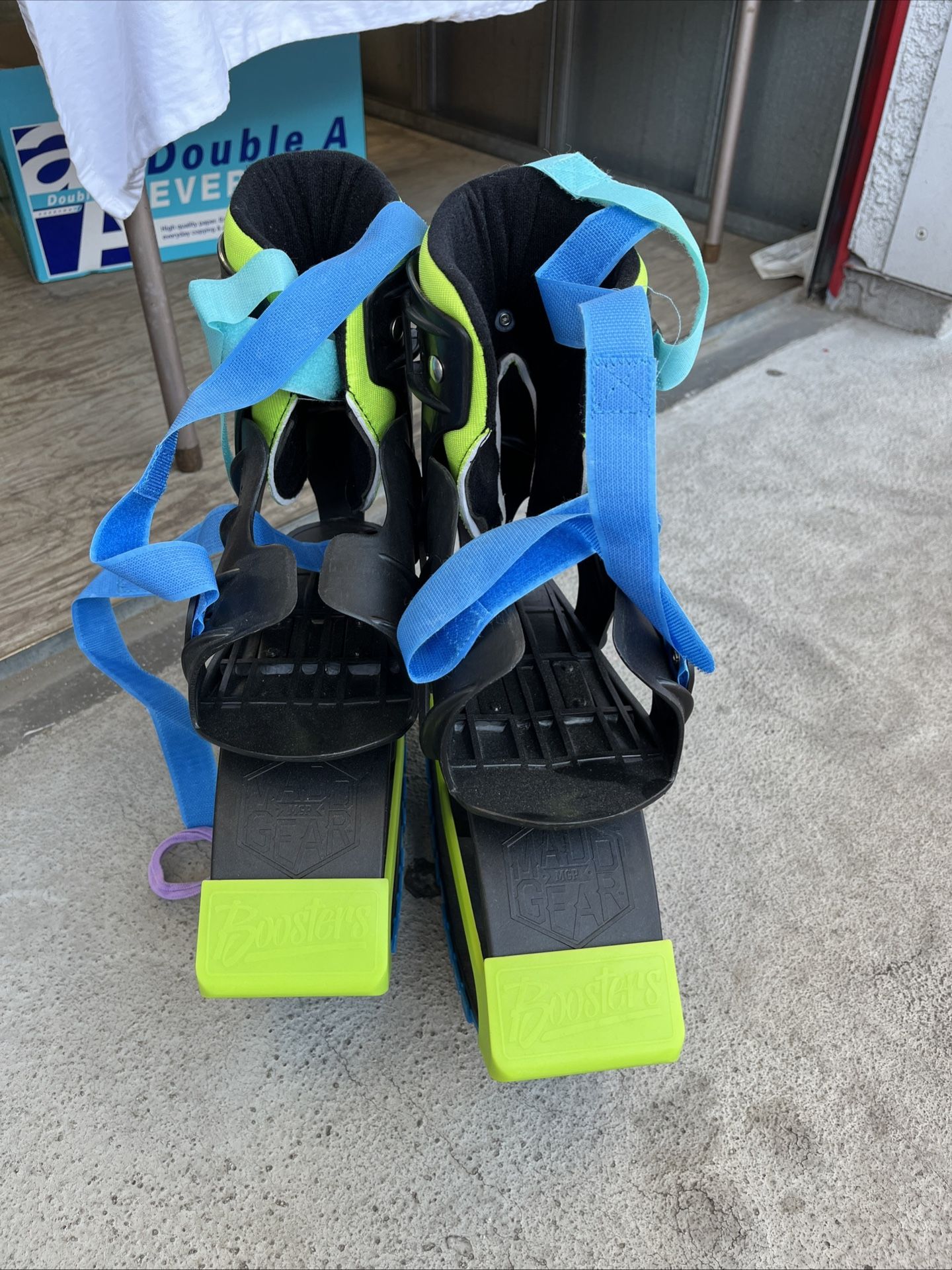 Read Description. Bouncing Boots Jumping Shoe Size Small Age 5+ Less Than 88lbs Boosters