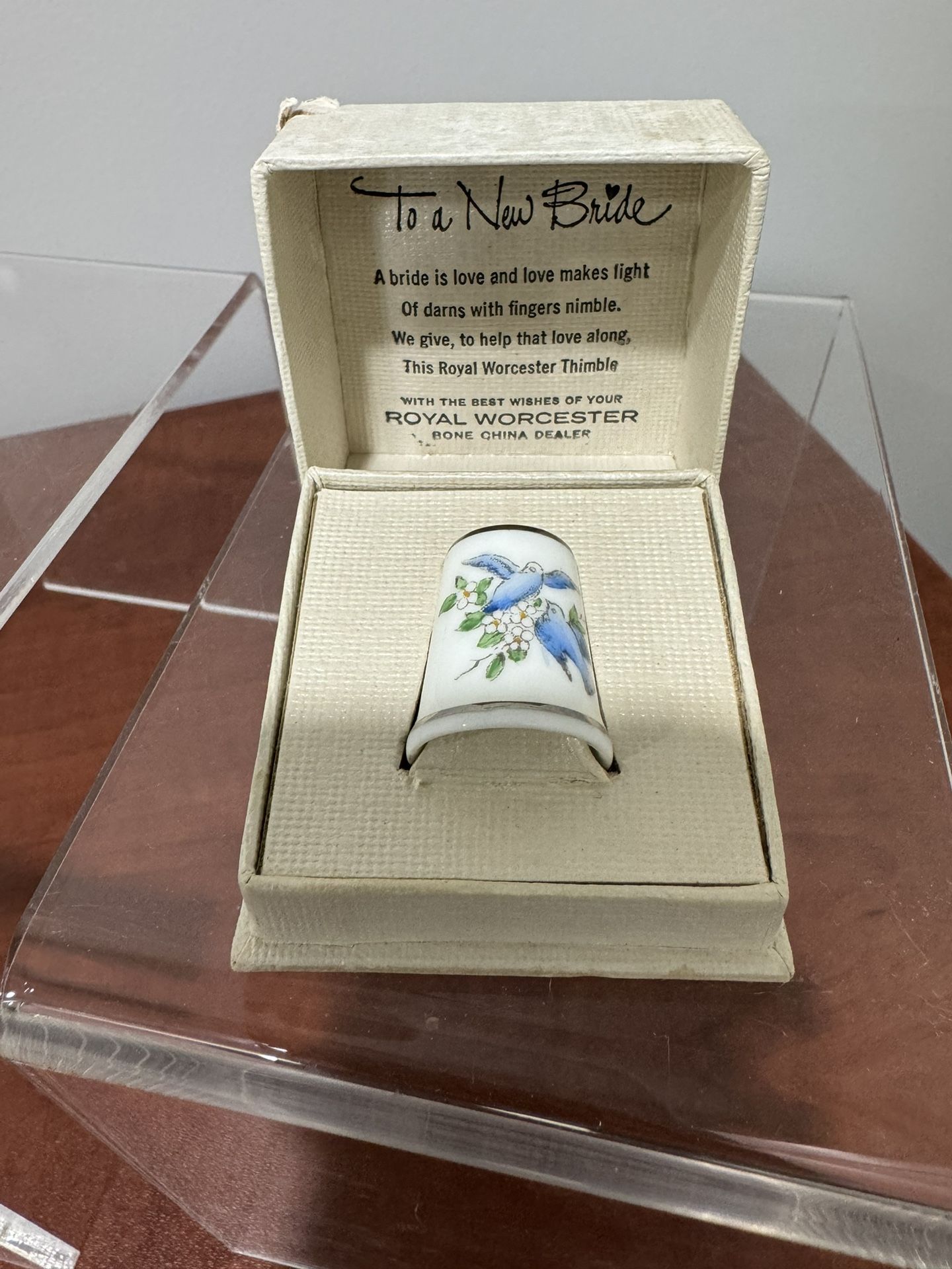 ROYAL WORCESTER Bone China THIMBLE Blue Dove in Original Box