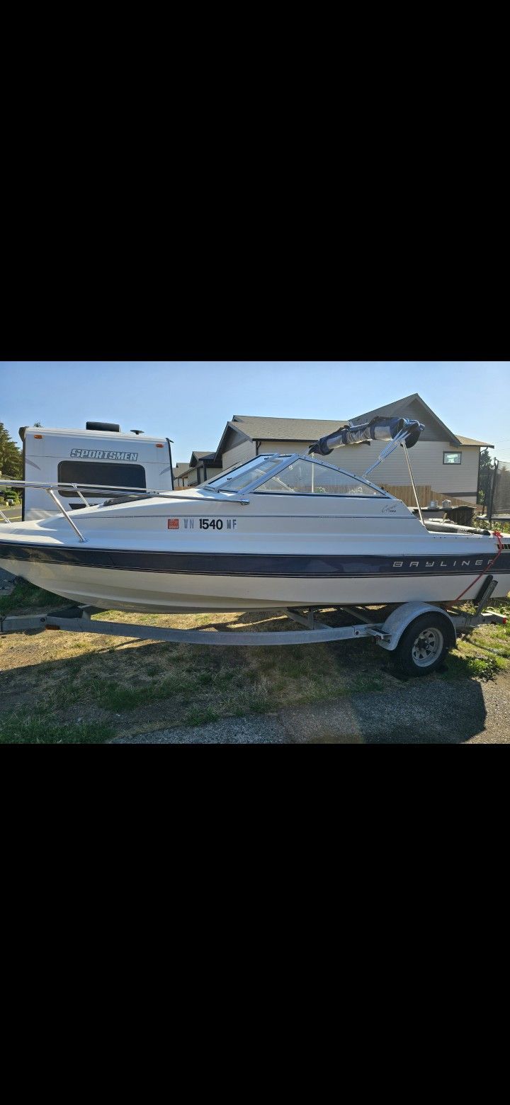 1995 Bayliner Capri 1952