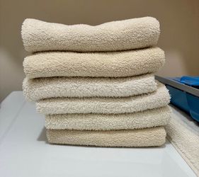 Hand towels