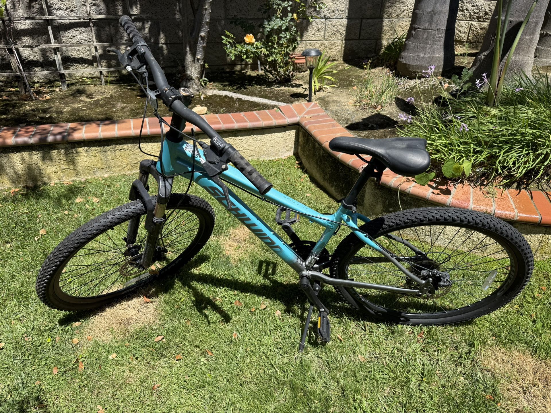 27” Schwinn Mountain Bike