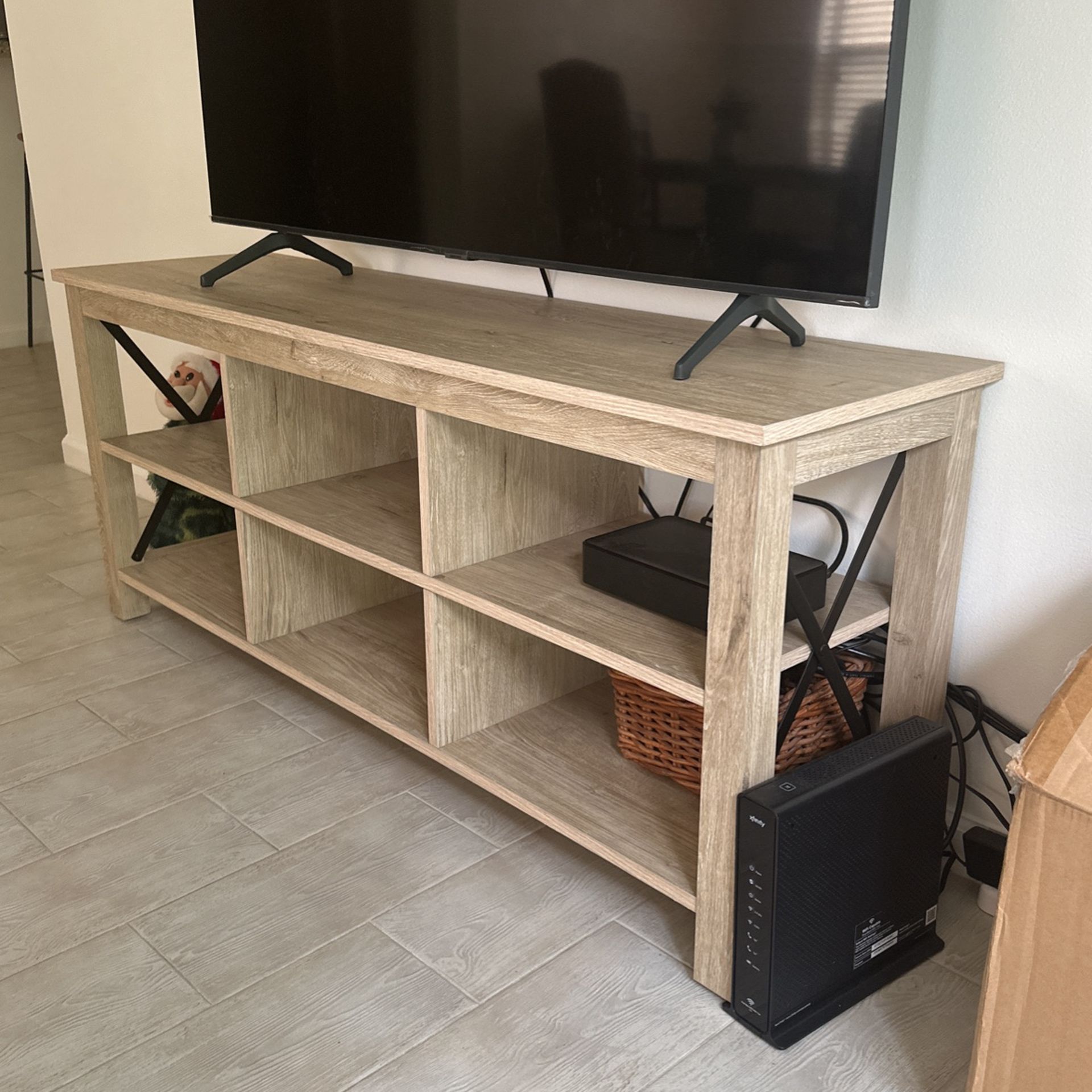 Tv Console for Sale in Ocean Ridge, FL OfferUp