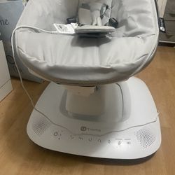 4moms MamaRoo Multi-Motion Baby Swing, Bluetooth Enabled with 5 Unique Motions, Grey
