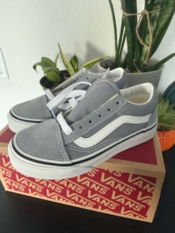 Vans Youth Old Skool Shoes -New in Box