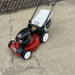 For sale a toro lawn mower.22 inches cut,self propelled,6.75hp motor. it it'in good working condition. Price is firm.