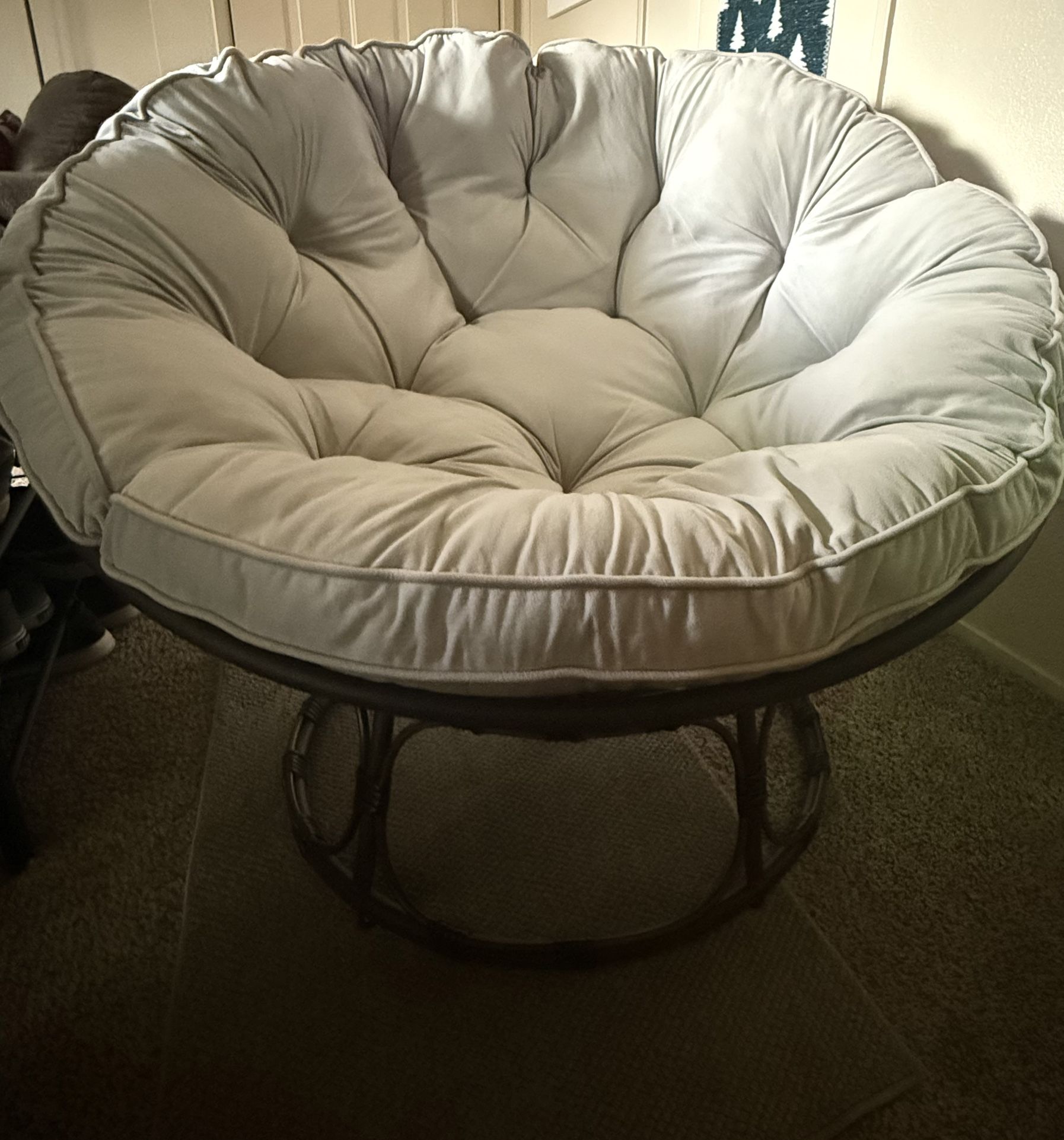 Papasan Chair With Cushion