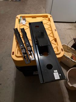 TV Wall Mount Bracket