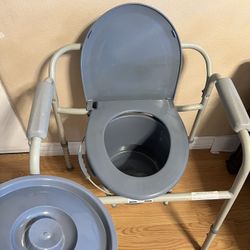 Commode