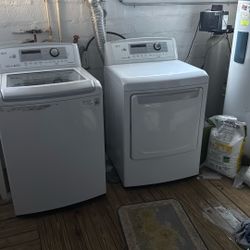 Washer N Dryer Set