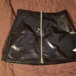 Black Full Zipper Faux Patent Leather Skirt