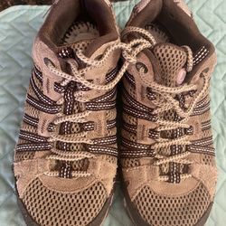 MERREL Shoes Women Size 7