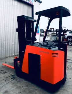 Forklift electric