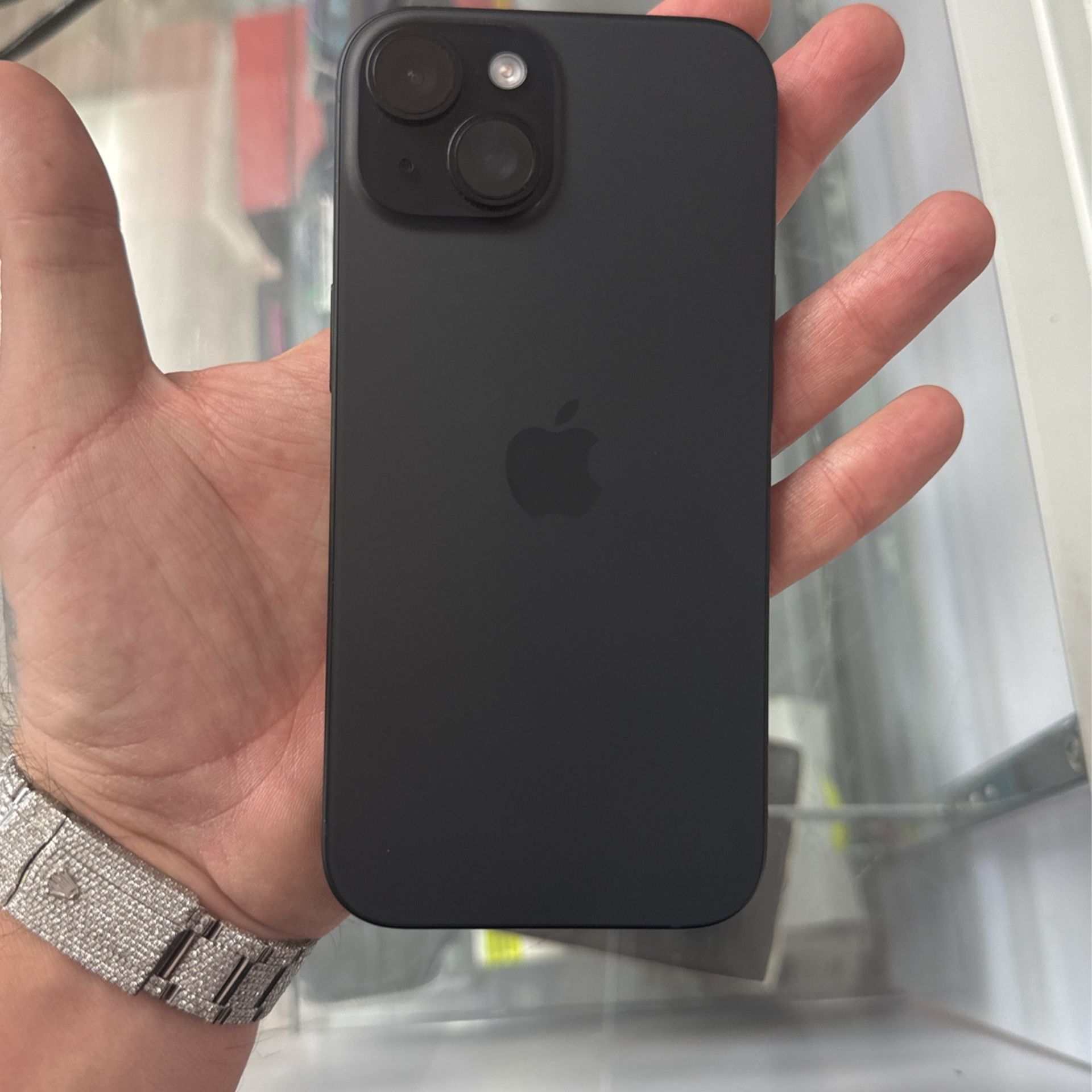 iPhone 15 Unlock