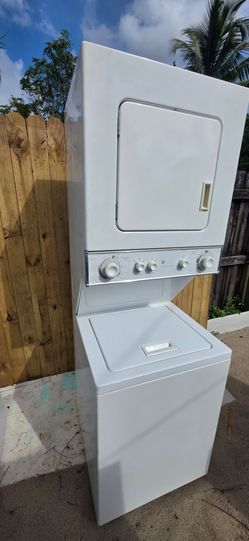 Lavadora secadora 24