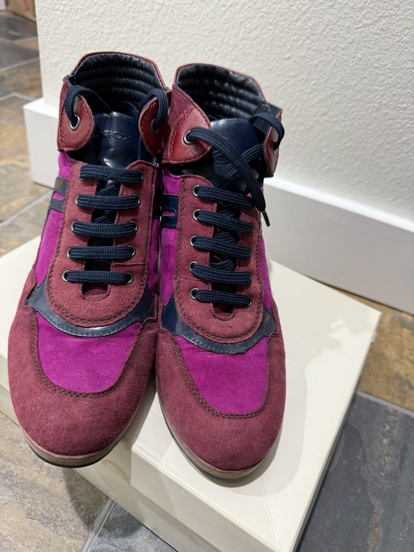 Geox Italian Wedge Boots – Size US 8 / EU39 | Sporty & Stylish | Gently Used | Super Comfortable