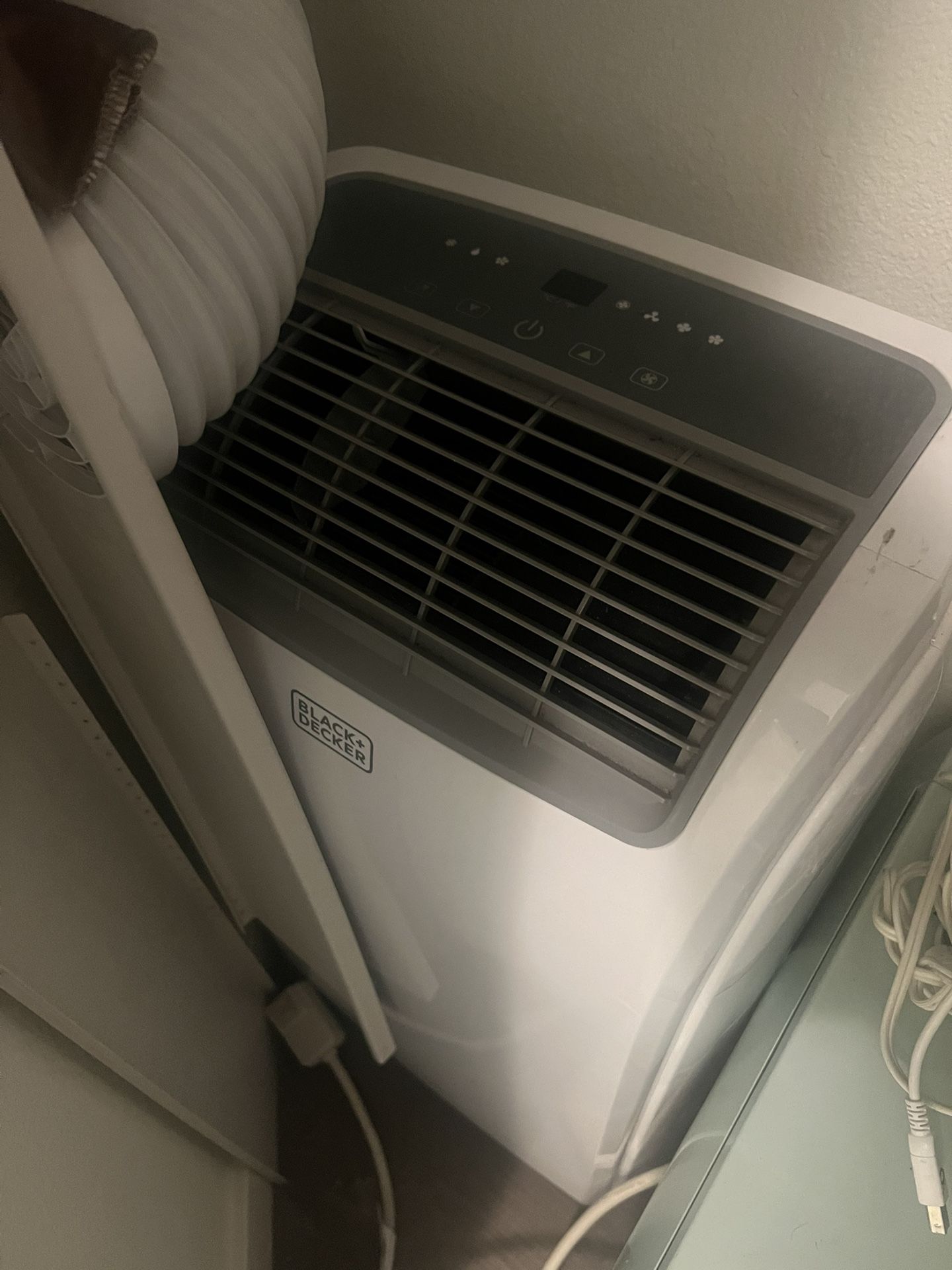 Black And Decker 10000 BTU Ac Unit