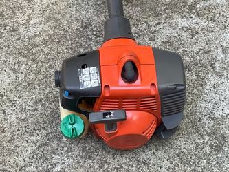 Gas-Powered Husqvarna 128LD Leaf Blower