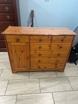 Dresser