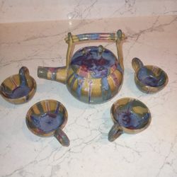 Fipps Pottery Tea Pot and 4 Tea Cups