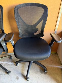 Carder mesh task chair