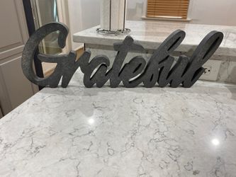 Metal sign to hang or display. Great condition