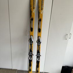 Salomon extreme skis with Salomon bindings