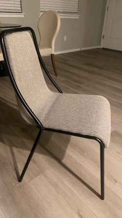 4 Chairs