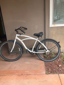Huffy Beach Cruiser NEW Rode 1 time