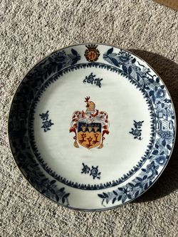 Chinese Porcelain Blue and White Ceramic Handpainted Signed Plates WITH GOLD ARM