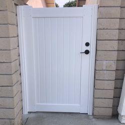 Vinyl Gates