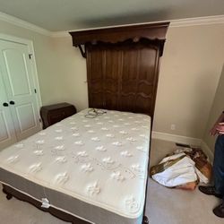 Queen Bed Set  5 Pieces 