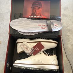Tiger Woods Sun Day Red Pioneer Cypress Size 9.5