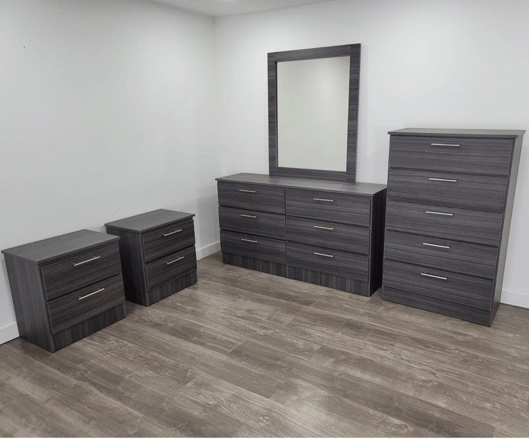 Dresser With Mirror, Chest And Two Nightstands 🌌 Comoda Con Espejo, Gavetero Y Dos Mesitas De Noche 🌌