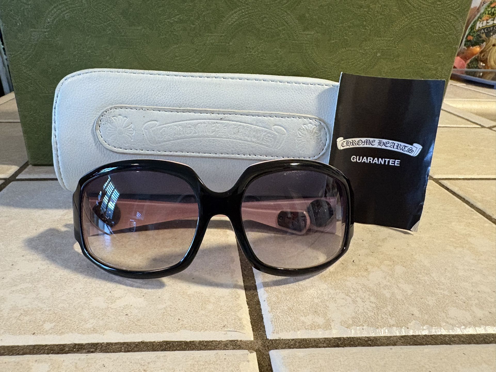 CHROME HEARTS Max Sunglasses 