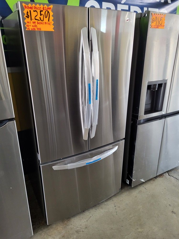 New LG French Door Refrigerator 33