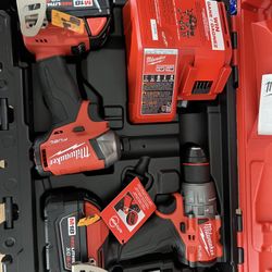 Milwaukee M18 Fuel Drill And Impact Battery Set