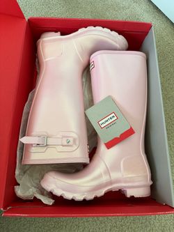 Pink Hunter boots size 5
