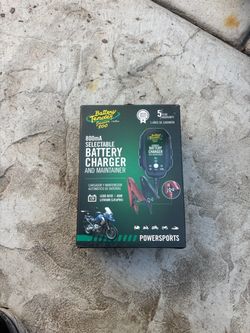 Battery Tender Junior 800 Battery Charger and Maintainer