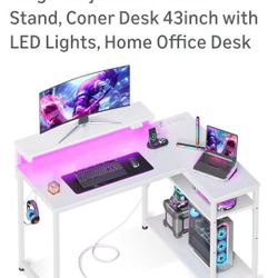 Gaming DESK..