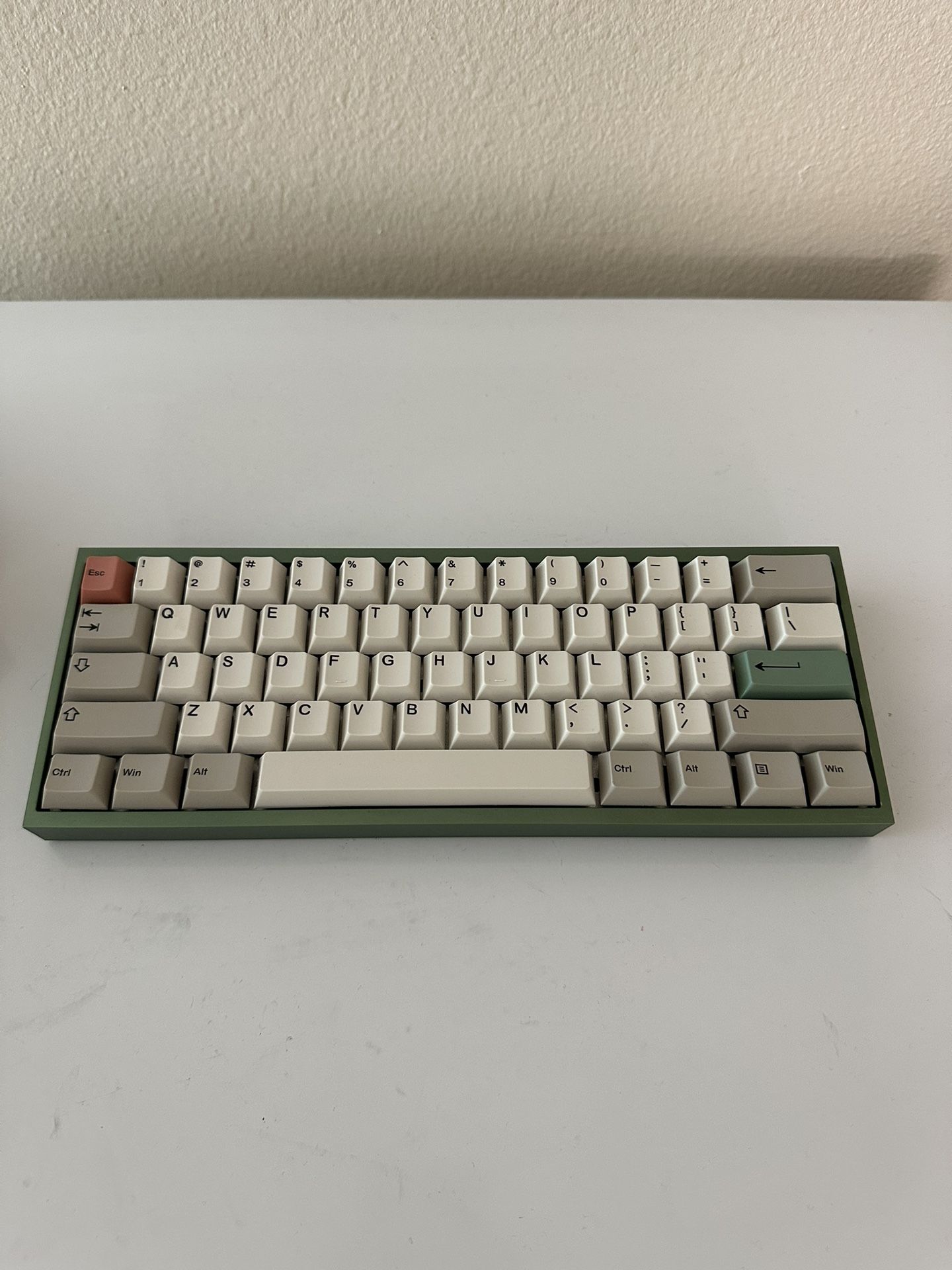 TOFU 60 Aluminum Keyboard Dark Green READ DESCRIPTION