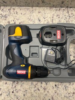 Ryobicordless drill-driver.