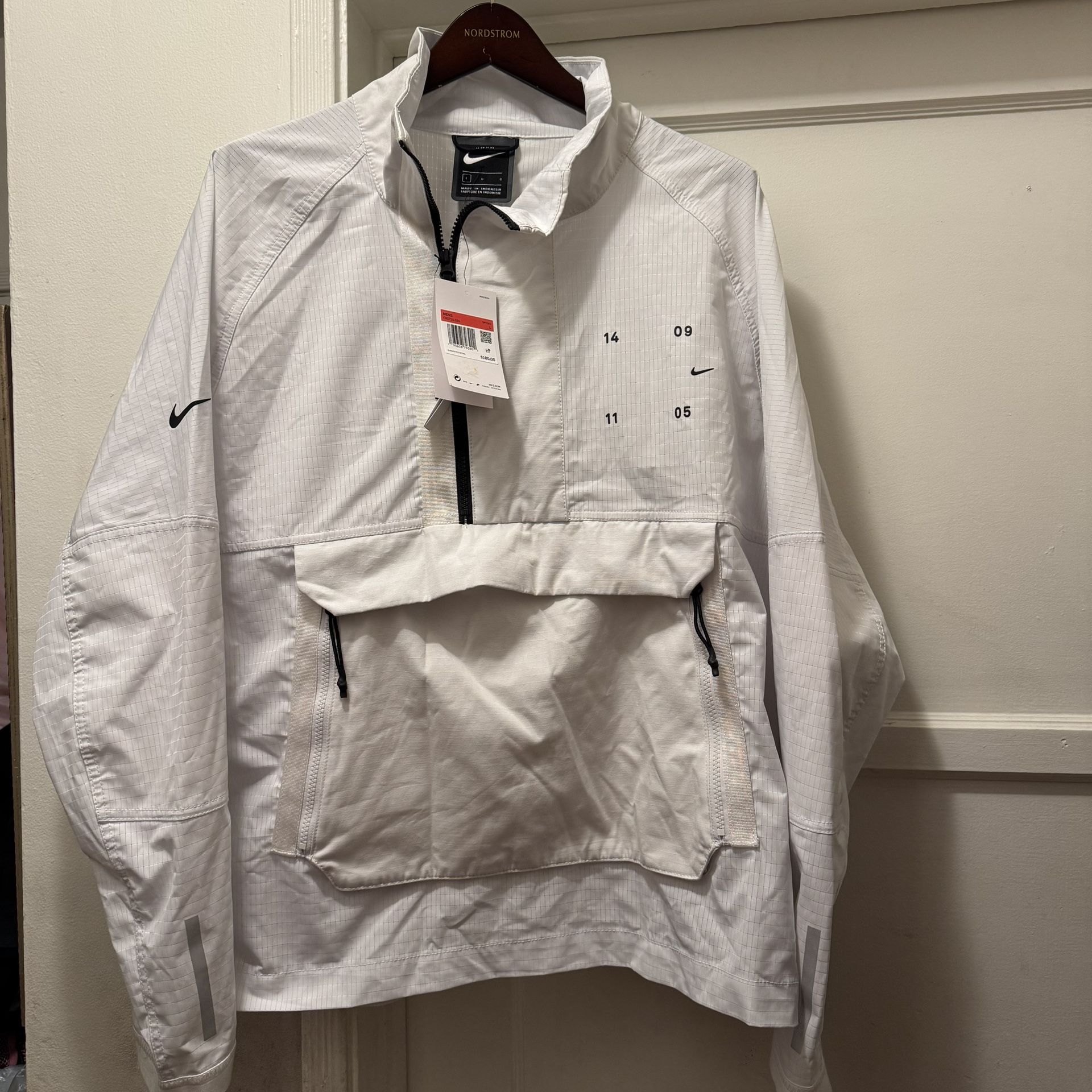 New!!! New!!!!!Nike Sportswear Tech Pack Woven Jacket White CK0710-094 Mens Size Large
